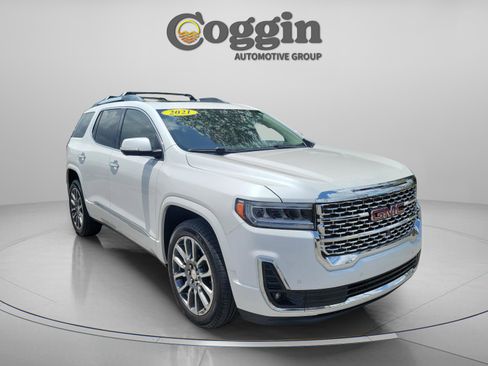 Used 2021 GMC Acadia Denali w/ Denali Technology Package FWD image 4