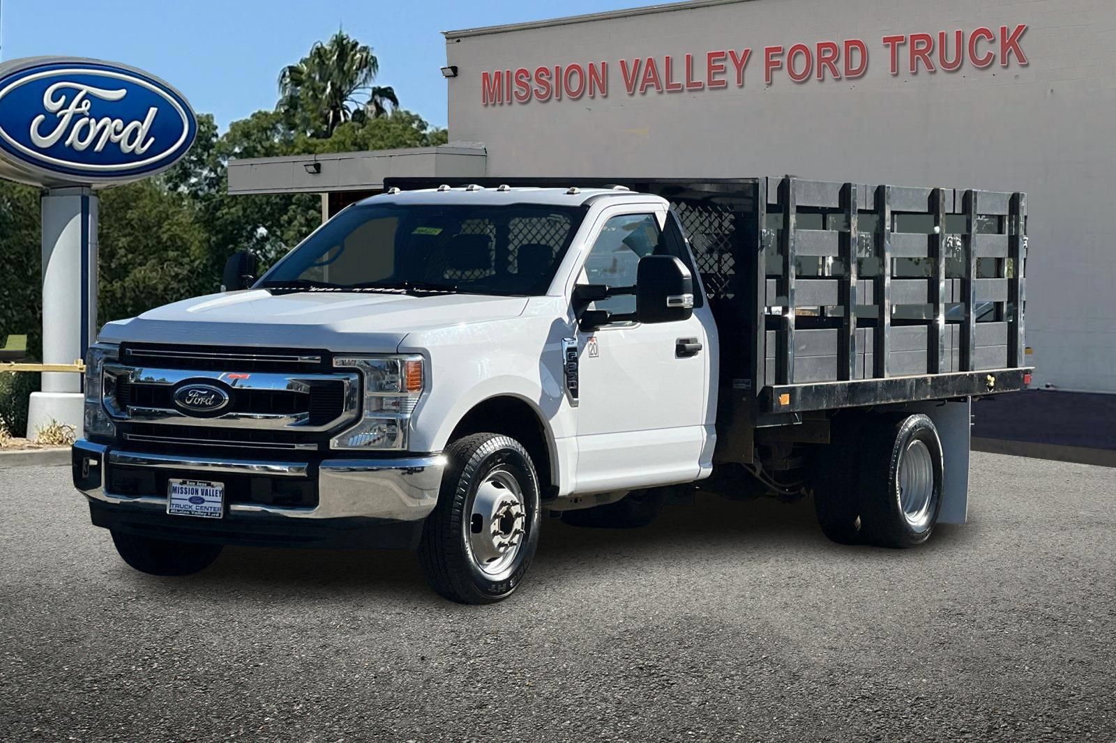Used 2021 Ford F350 XLT RWD image 8