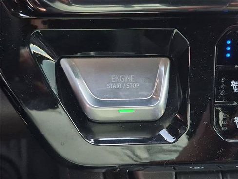 Used 2022 GMC Sierra 1500 AT4 w/ AT4 Premium Package AWD/4WD image 13