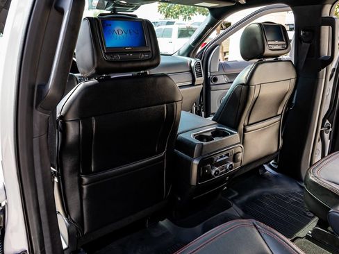 Used 2019 Ford Expedition Limited w/ Equipment Group 303A RWD image 33