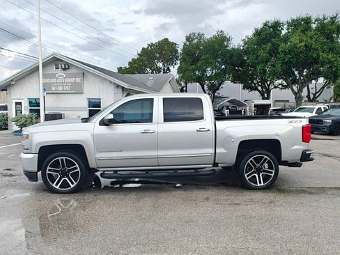 Used 2017 Chevrolet Silverado 1500 LTZ Z71 w/ LPO, Black Pack AWD/4WD image 4