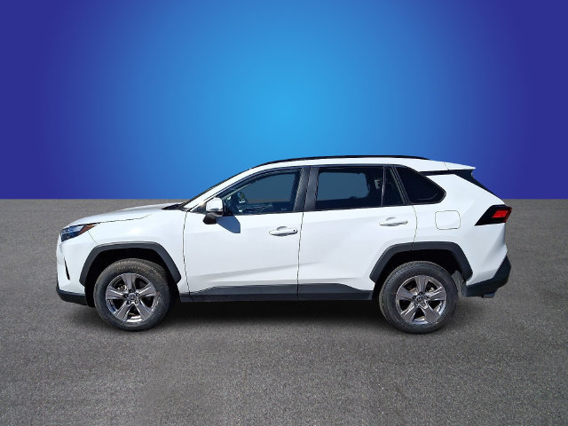 Used 2025 Toyota RAV4 XLE FWD image 7