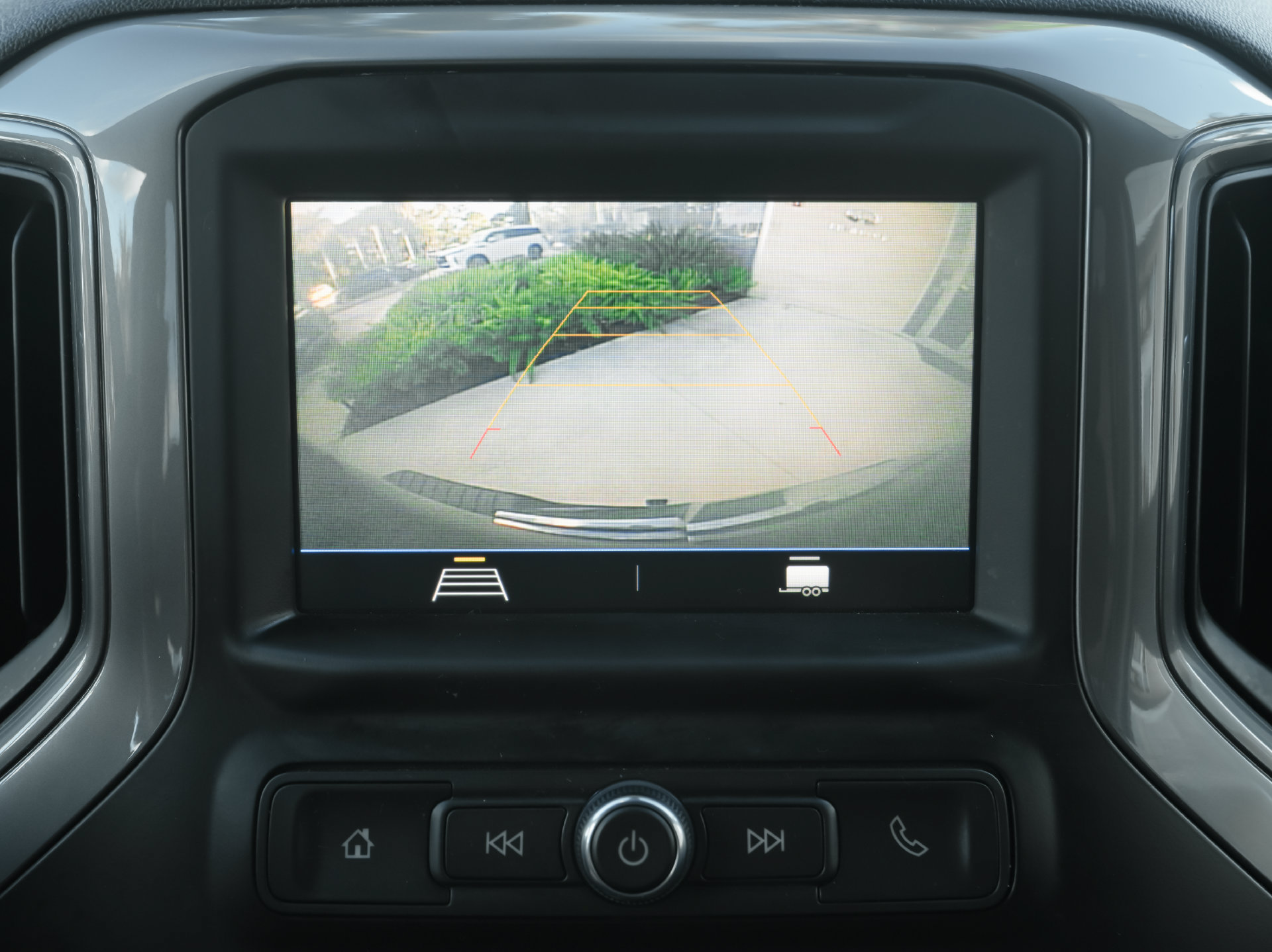 Used 2021 Chevrolet Silverado 1500 Custom w/ Safety Confidence Package RWD image 17