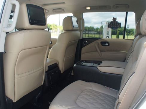 Used 2022 Nissan Armada Platinum w/ Captain's Chairs Package RWD image 16