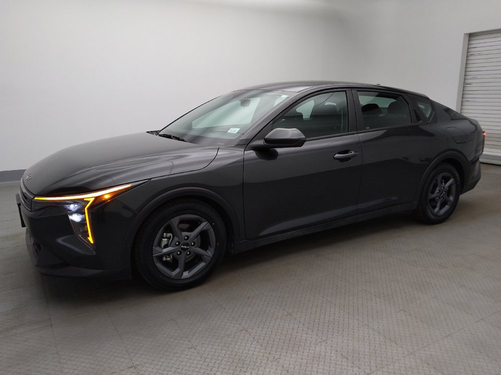 Used 2025 Kia K4 FWD image 2