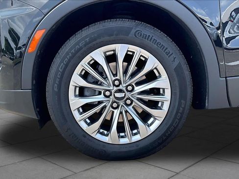 Used 2025 Cadillac XT4 Premium Luxury FWD image 10