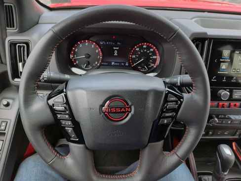 Used 2025 Nissan Frontier PRO-4X w/ Pro Convenience Package AWD/4WD image 24