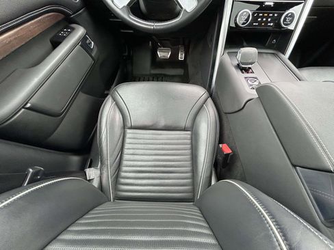 Used 2022 Land Rover Discovery HSE R-Dynamic image 15