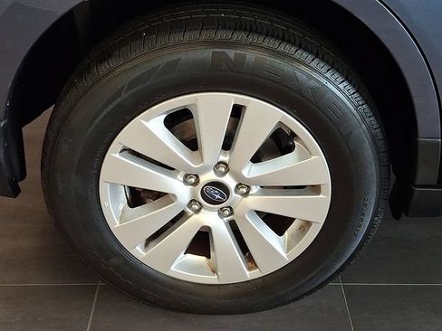 Used 2017 Subaru Outback 2.5i Premium AWD/4WD image 7