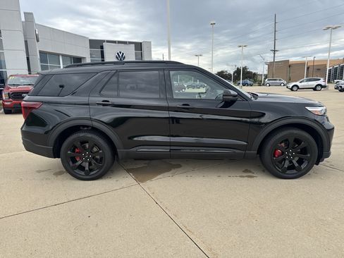 Used 2023 Ford Explorer ST w/ Equipment Group 401A AWD/4WD image 3