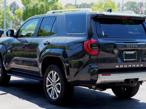 Used 2025 Toyota 4Runner Limited AWD/4WD image 4