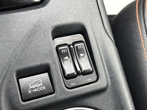 Used 2019 Subaru Crosstrek 2.0i Limited w/ Moonroof Package w/Navigation image 18