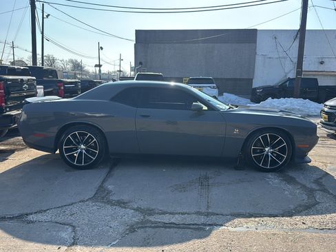 Used 2017 Dodge Challenger R/T Scat Pack image 9