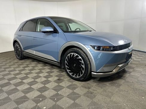 Used 2023 Hyundai Ioniq 5 Limited image 2