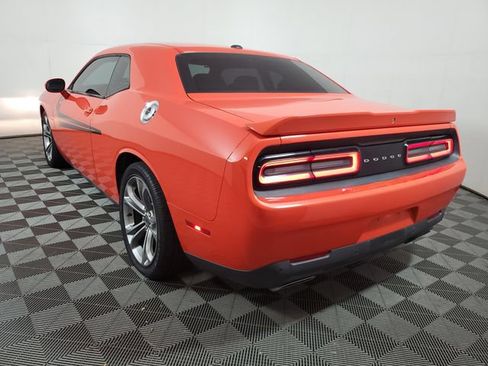 Used 2020 Dodge Challenger R/T RWD image 4