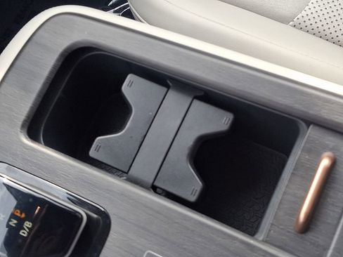 Used 2023 Nissan Ariya FWD image 23