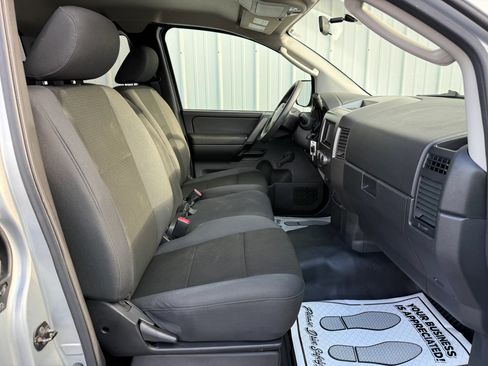 Used 2011 Nissan Titan S w/ S Popular Equipment Pkg AWD/4WD image 27