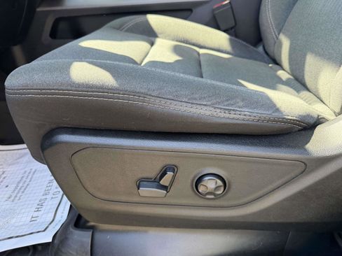 Used 2019 RAM 1500 Big Horn AWD/4WD image 17