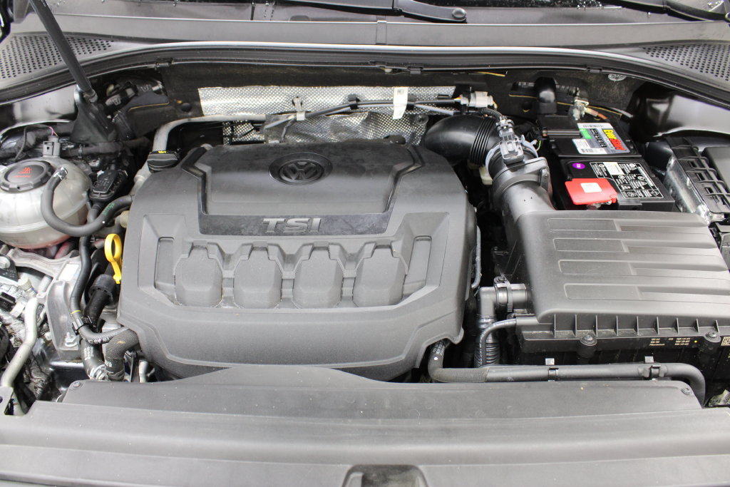 Used 2023 Volkswagen Tiguan SE FWD image 30