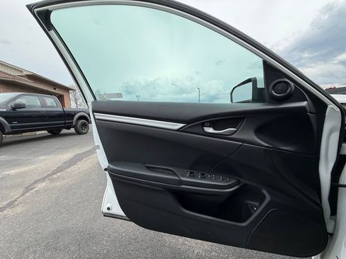 Used 2020 Honda Civic Sport image 19