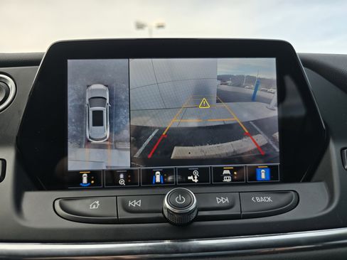 Used 2022 Chevrolet Blazer LT w/ Sound & Technology Package image 20