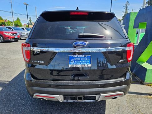 Used 2017 Ford Explorer Limited w/ Equipment Group 301A AWD/4WD image 4