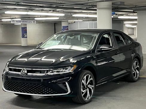 New 2026 Volkswagen Jetta SEL image 3