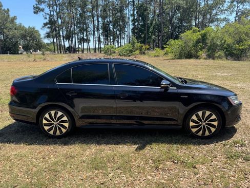 Used 2013 Volkswagen Jetta SEL Premium FWD image 6