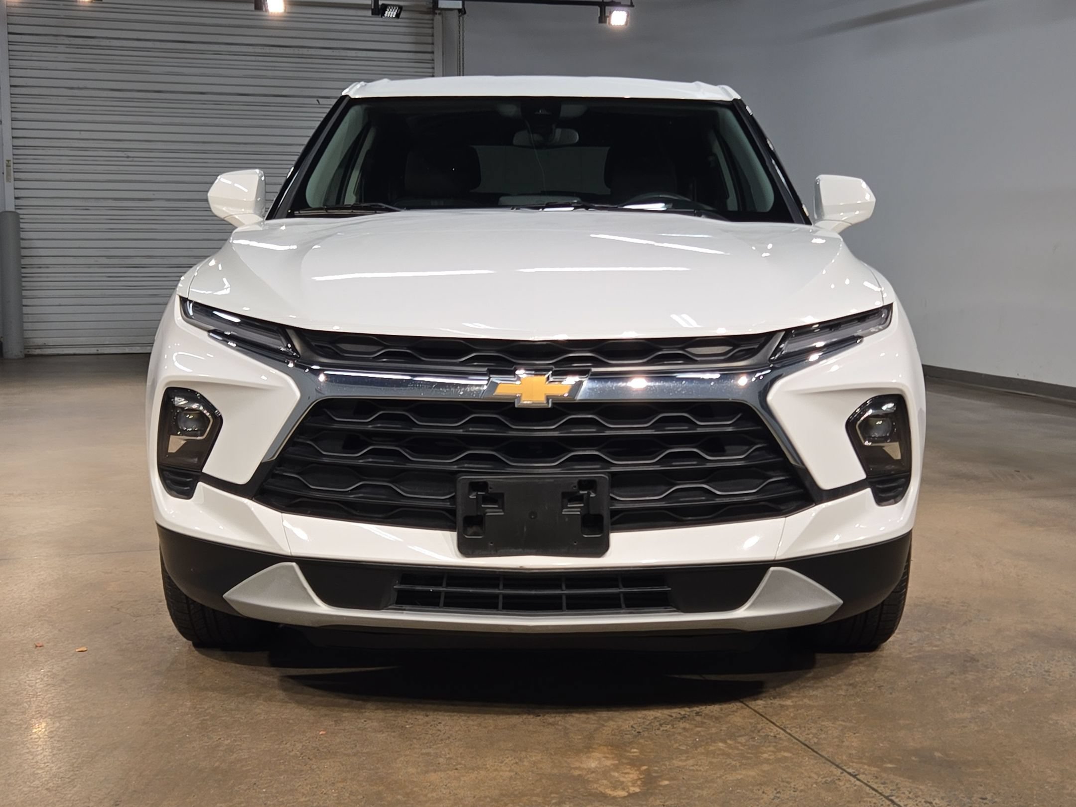 Used 2025 Chevrolet Blazer LT AWD/4WD image 2