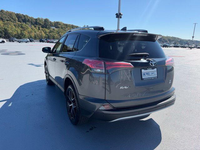 Used 2017 Toyota RAV4 SE w/ Advanced Technology Package AWD/4WD image 5