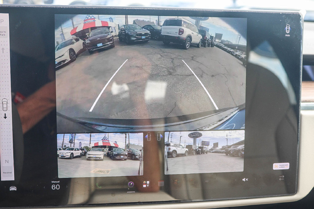 Used 2021 Tesla Model S Plaid AWD/4WD image 28