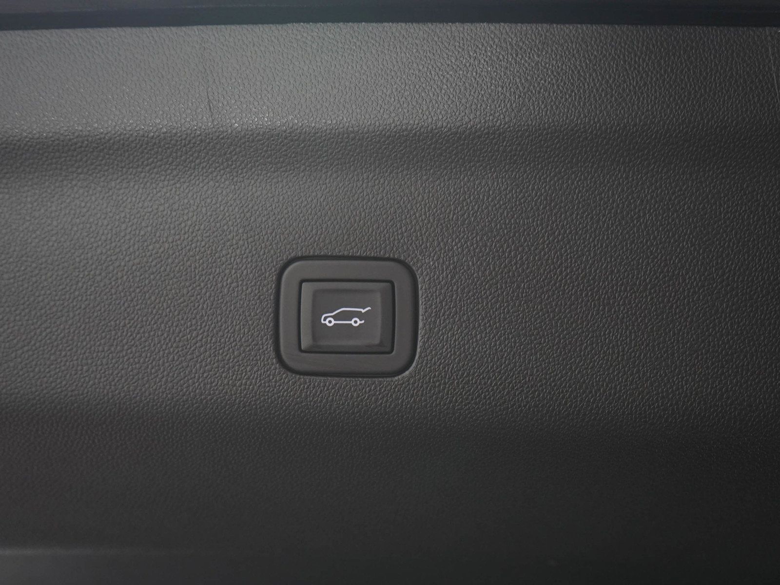 Used 2025 GMC Yukon Denali w/ Denali Reserve Package AWD/4WD image 11