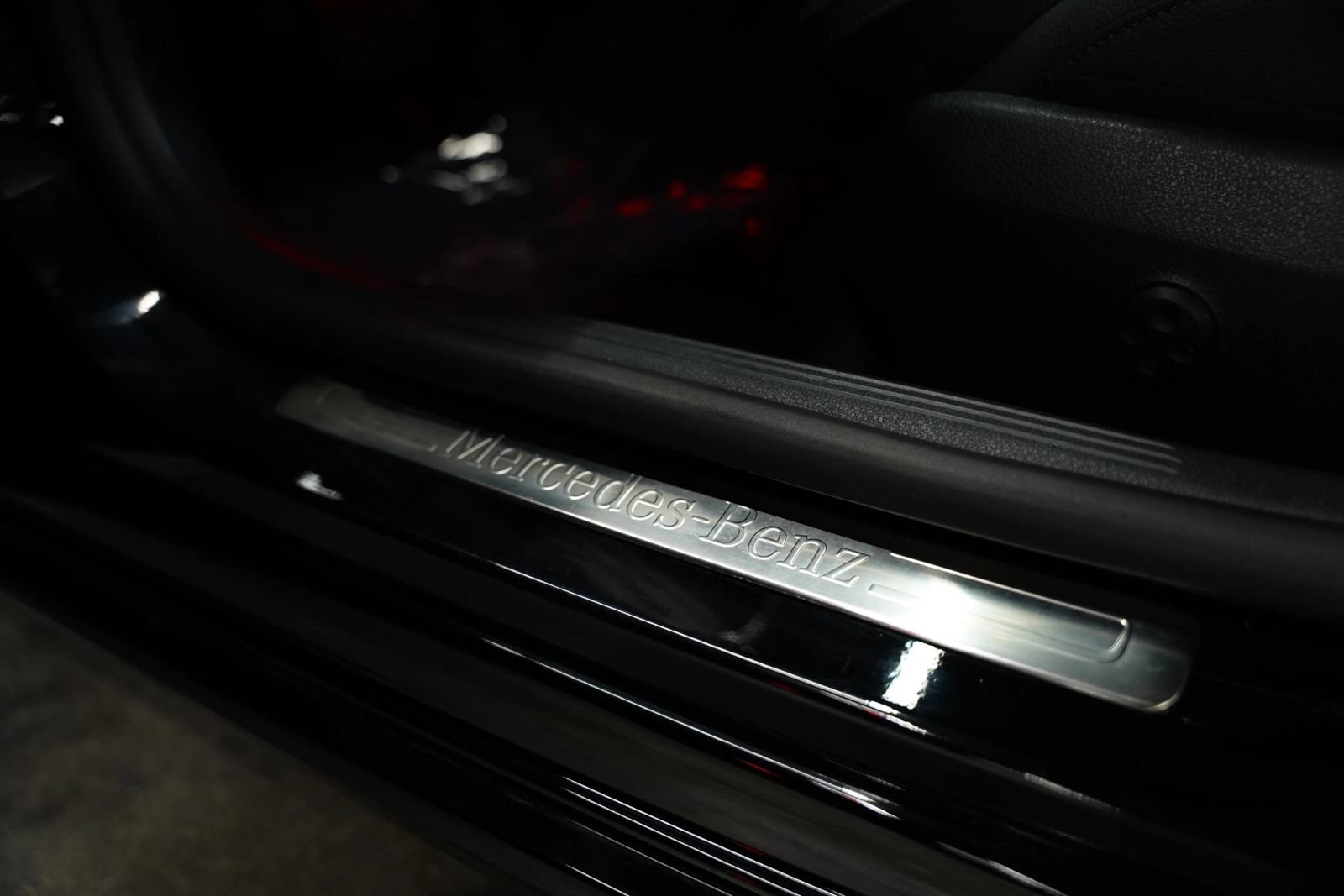 Used 2024 Mercedes-Benz C 300 4MATIC Sedan image 23