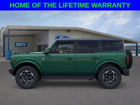 New 2025 Ford Bronco Outer Banks image 3