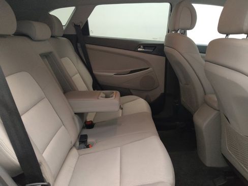 Used 2016 Hyundai Tucson SE w/ Option Group 02 image 19