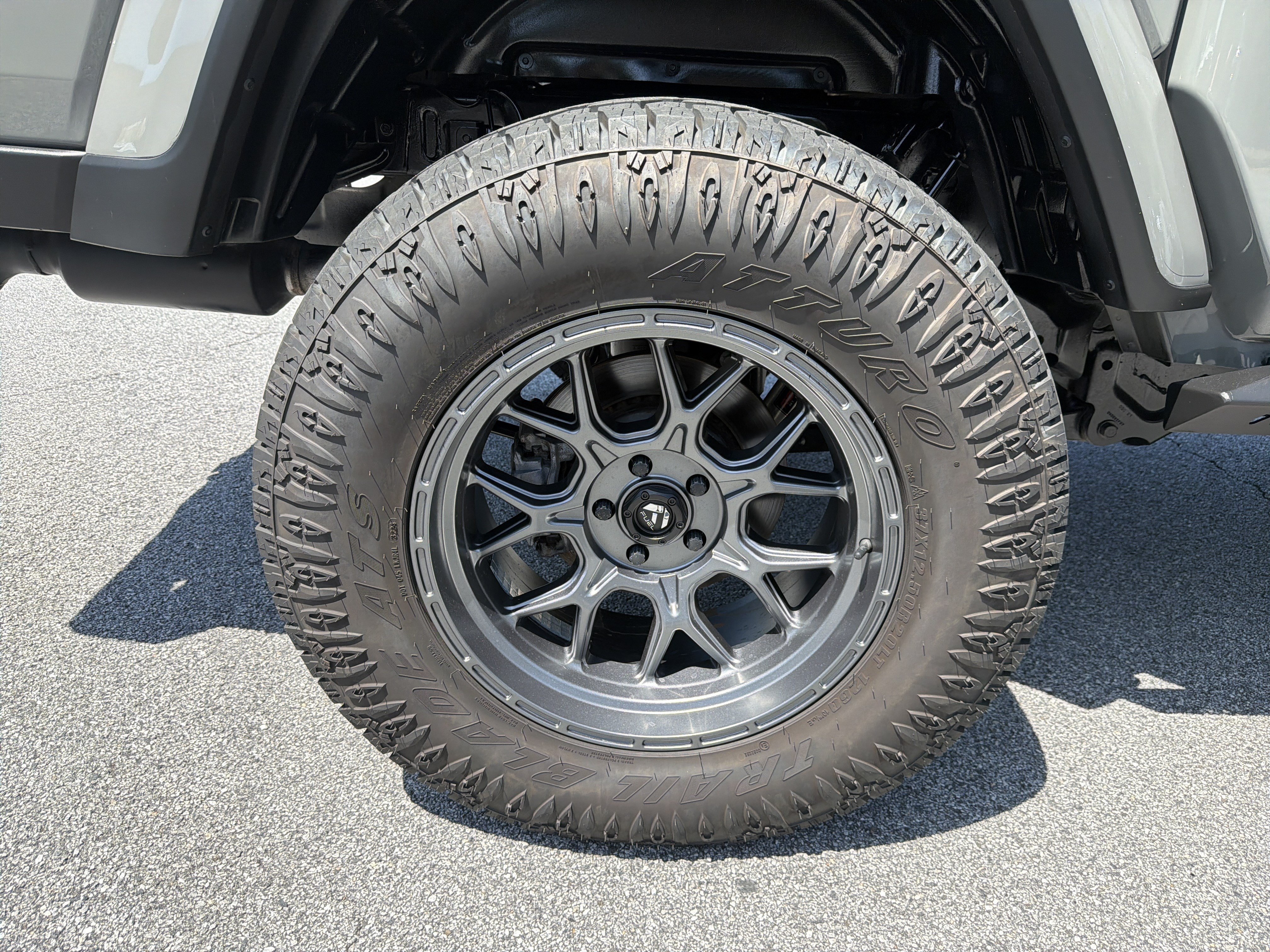 Used 2021 Jeep Gladiator Sport AWD/4WD image 21