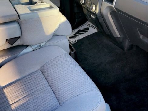 Used 2013 Ford F150 XLT w/ Luxury Equipment Group image 9