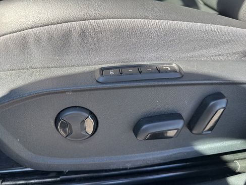 Used 2023 Volkswagen ID.4 Pro S image 19