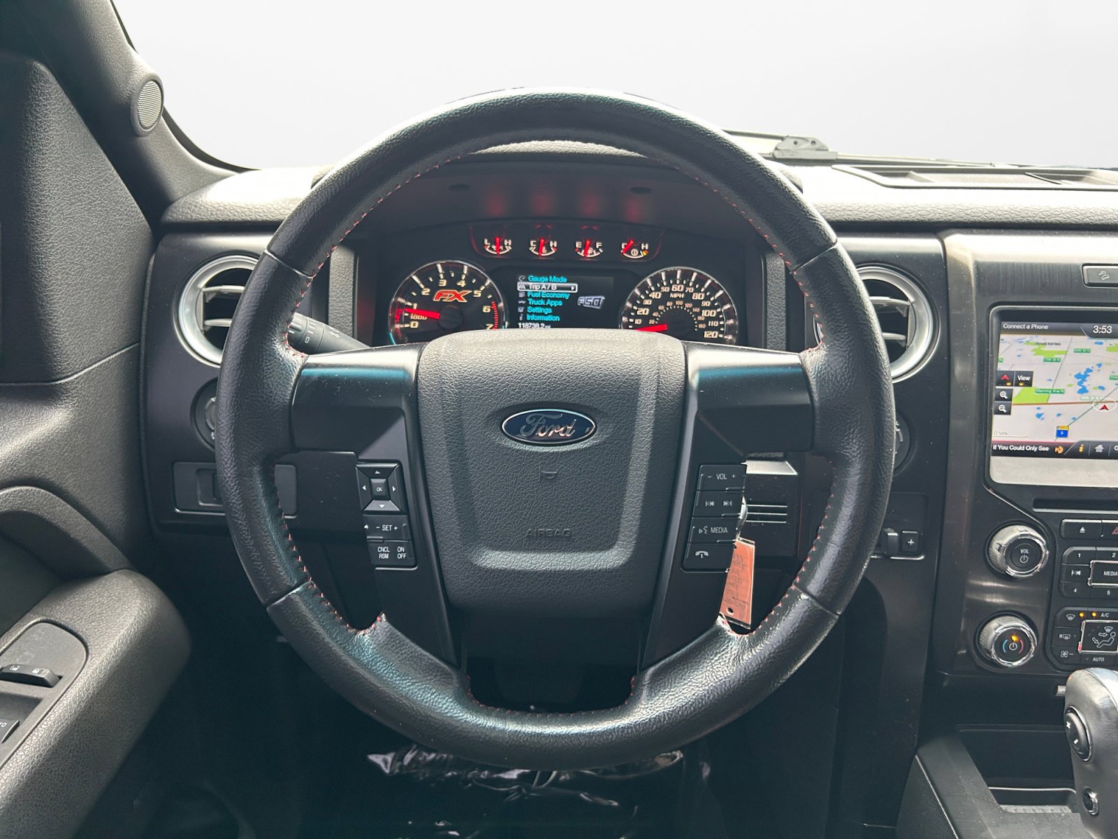 Used 2014 Ford F150 FX4 w/ Equipment Group 402A Luxury AWD/4WD image 14