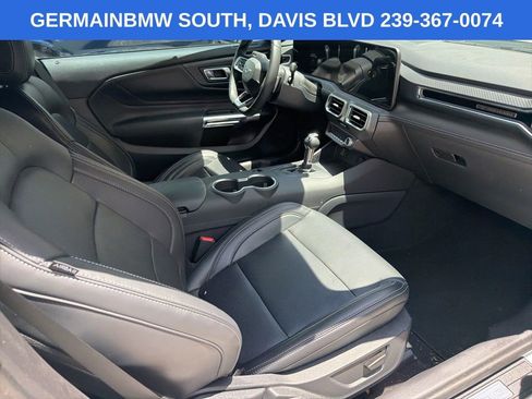 Used 2025 Ford Mustang GT Premium RWD image 13
