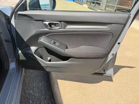 Used 2025 Honda Civic Sport image 37