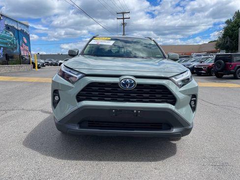 Used 2023 Toyota RAV4 XLE Premium AWD/4WD image 5
