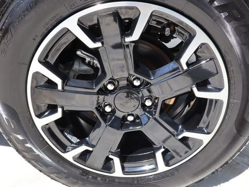 Used 2023 Jeep Renegade Trailhawk AWD/4WD image 43