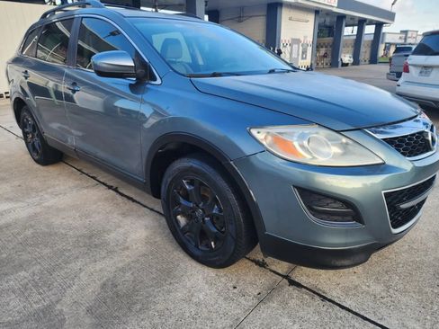 Used 2012 MAZDA CX-9 Touring w/ Moonroof & Bose Audio Pkg FWD image 3