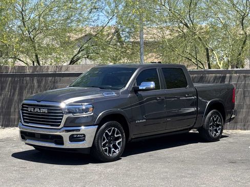 Used 2026 RAM 1500 Laramie AWD/4WD image 4