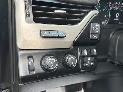 Used 2019 GMC Yukon XL Denali AWD/4WD image 15