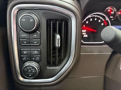 Used 2019 Chevrolet Silverado 1500 LTZ w/ LTZ Texas Edition image 28