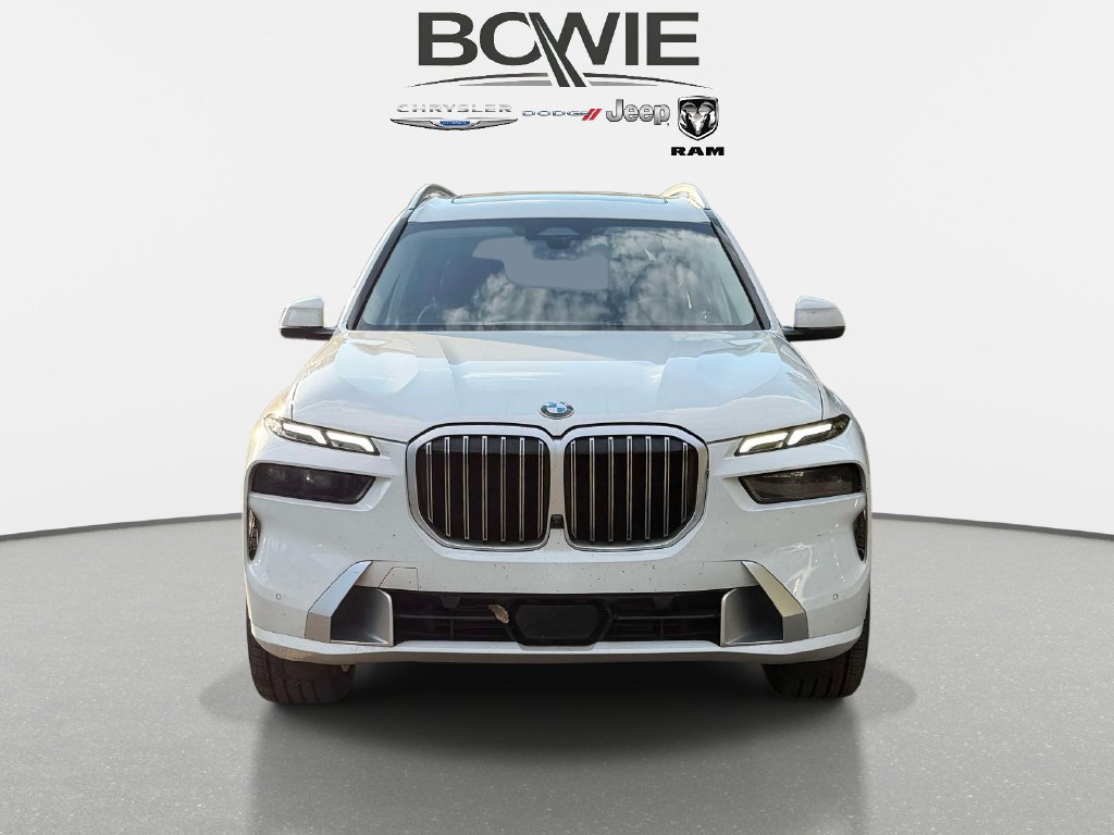 Used 2025 BMW X7 xDrive40i AWD/4WD image 6