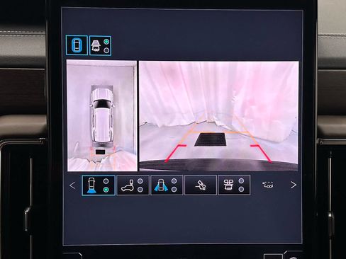 Used 2026 GMC Yukon Denali Ultimate AWD/4WD image 37