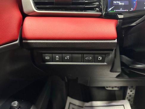 Used 2025 Toyota Camry XSE FWD image 17